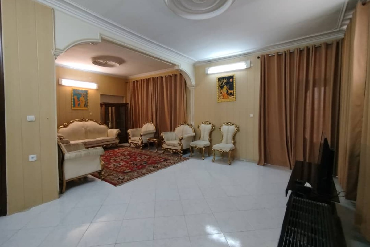 آپارتمان مبله شیک 180 متری همکف